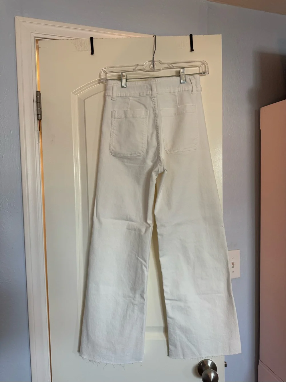 White High-Waist Wide Leg Jeans